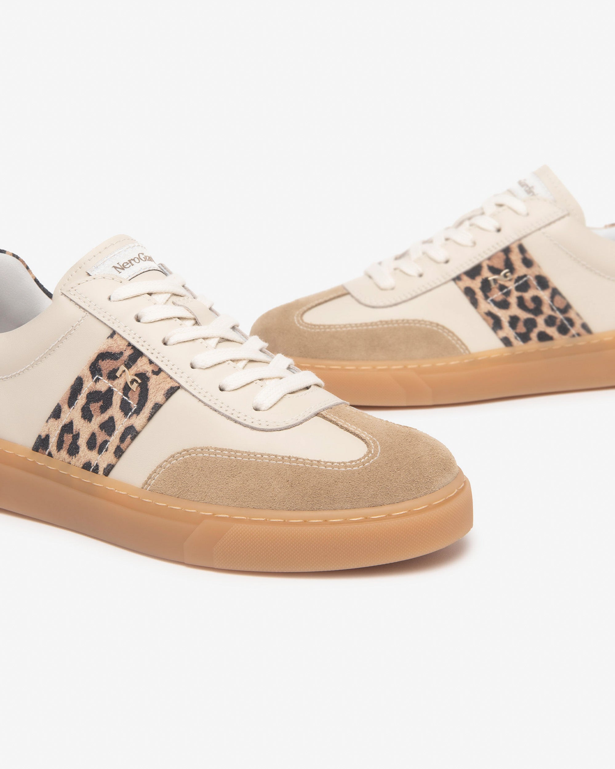 Sneakers Donna in Pelle, Suede e Materiale Tecnico