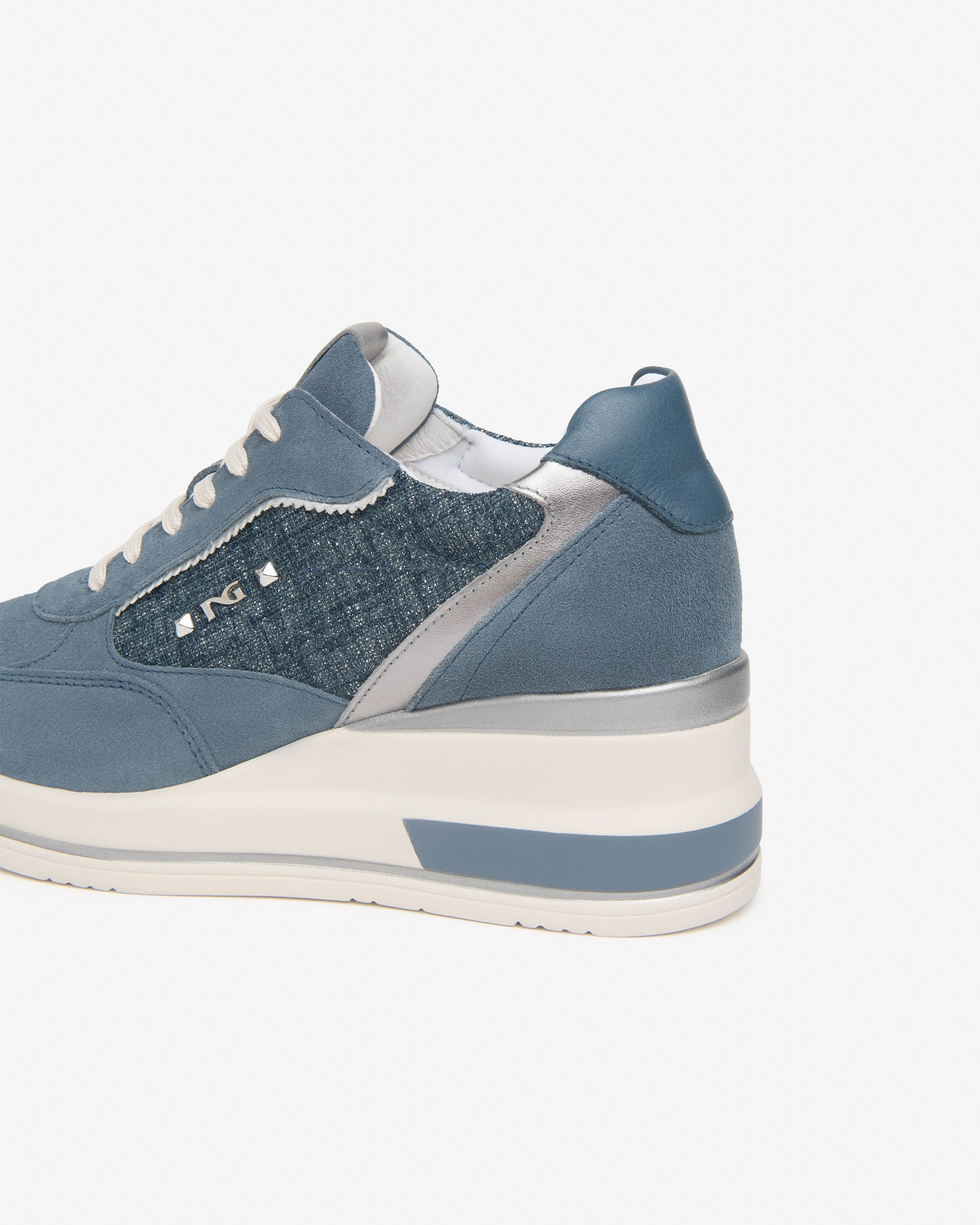 Sneakers Donna in Pelle, Tessuto e Materiale Tecnico