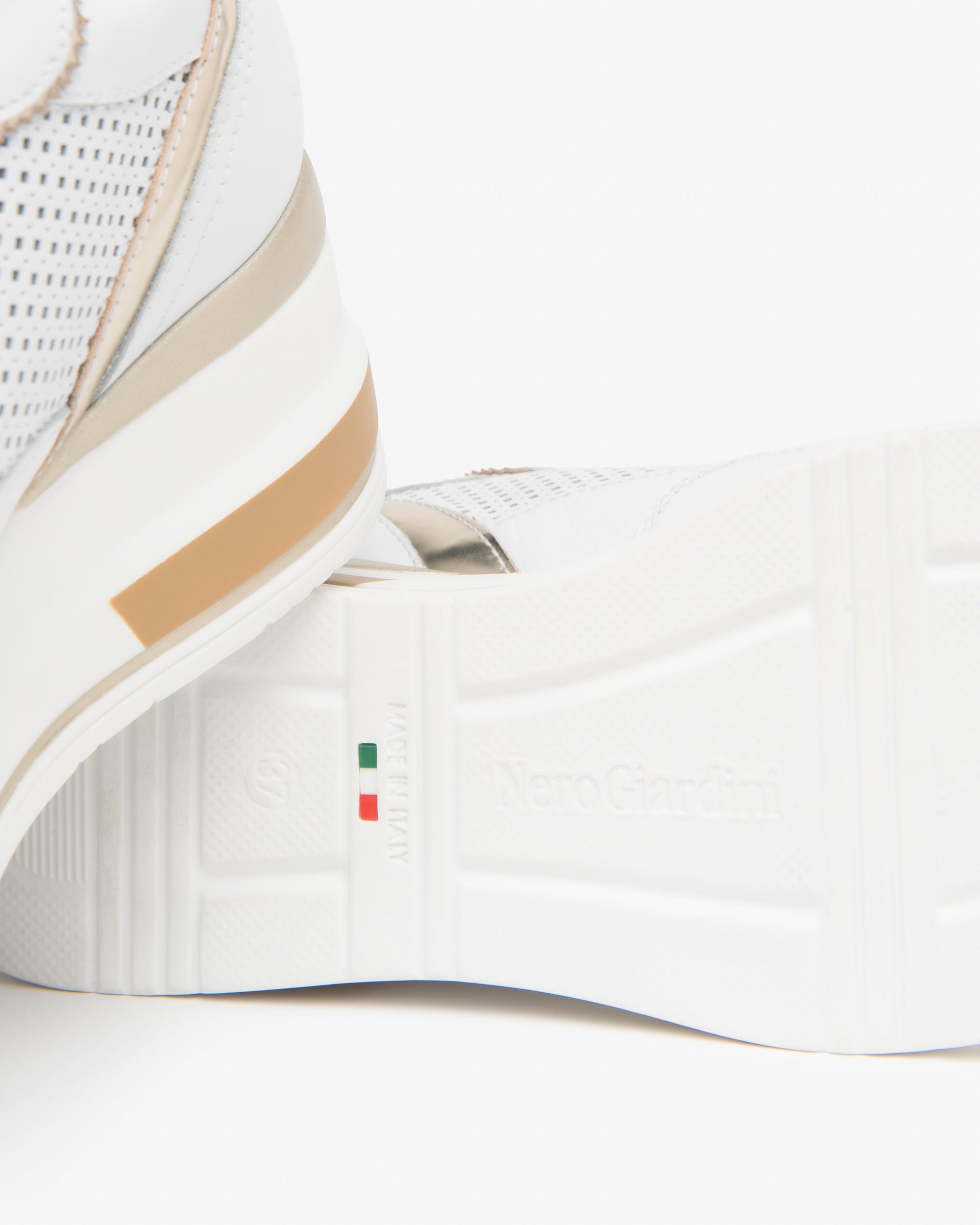 Sneakers Donna in Pelle e Materiale Tecnico