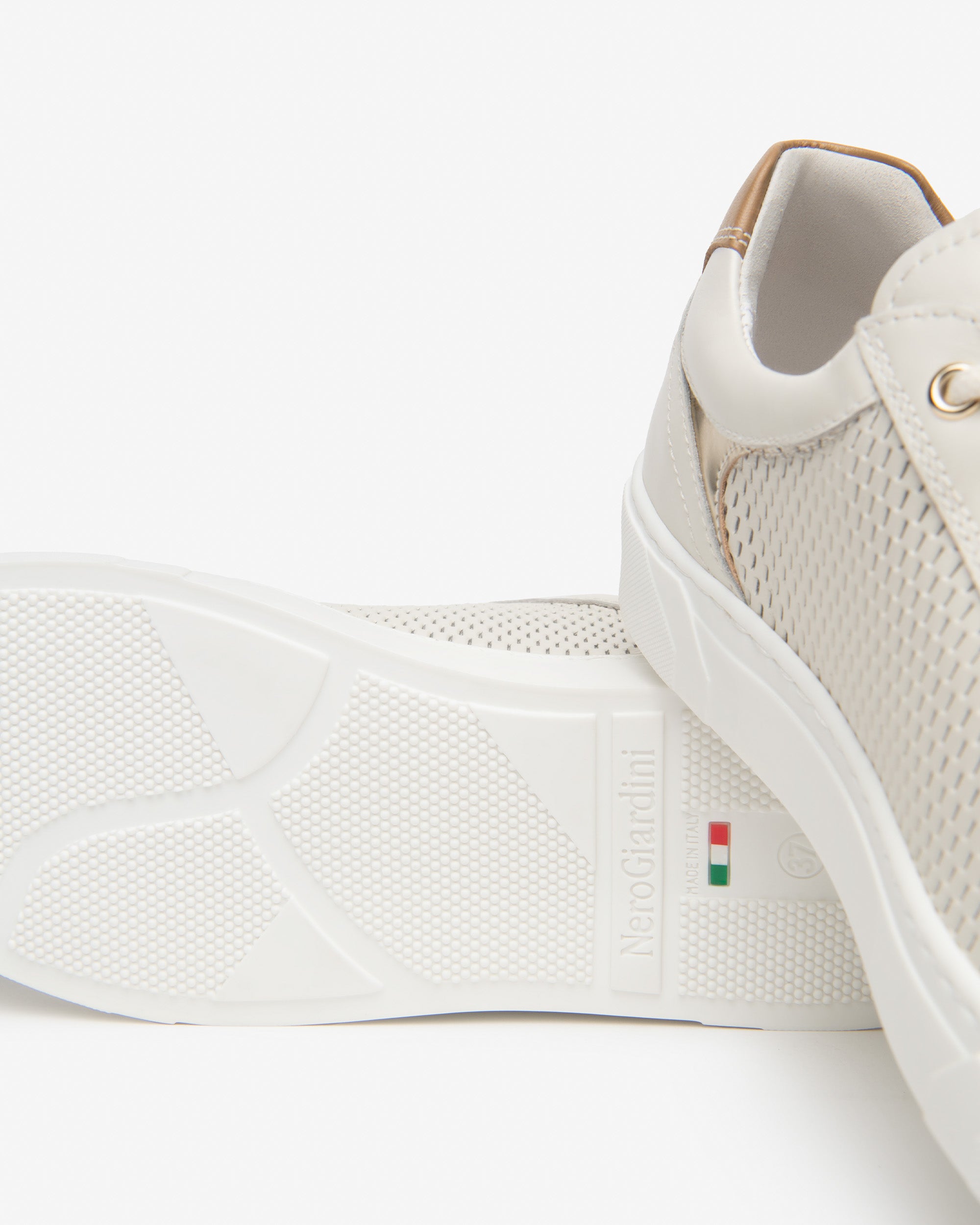 Sneakers Donna in Pelle e Materiale Tecnico