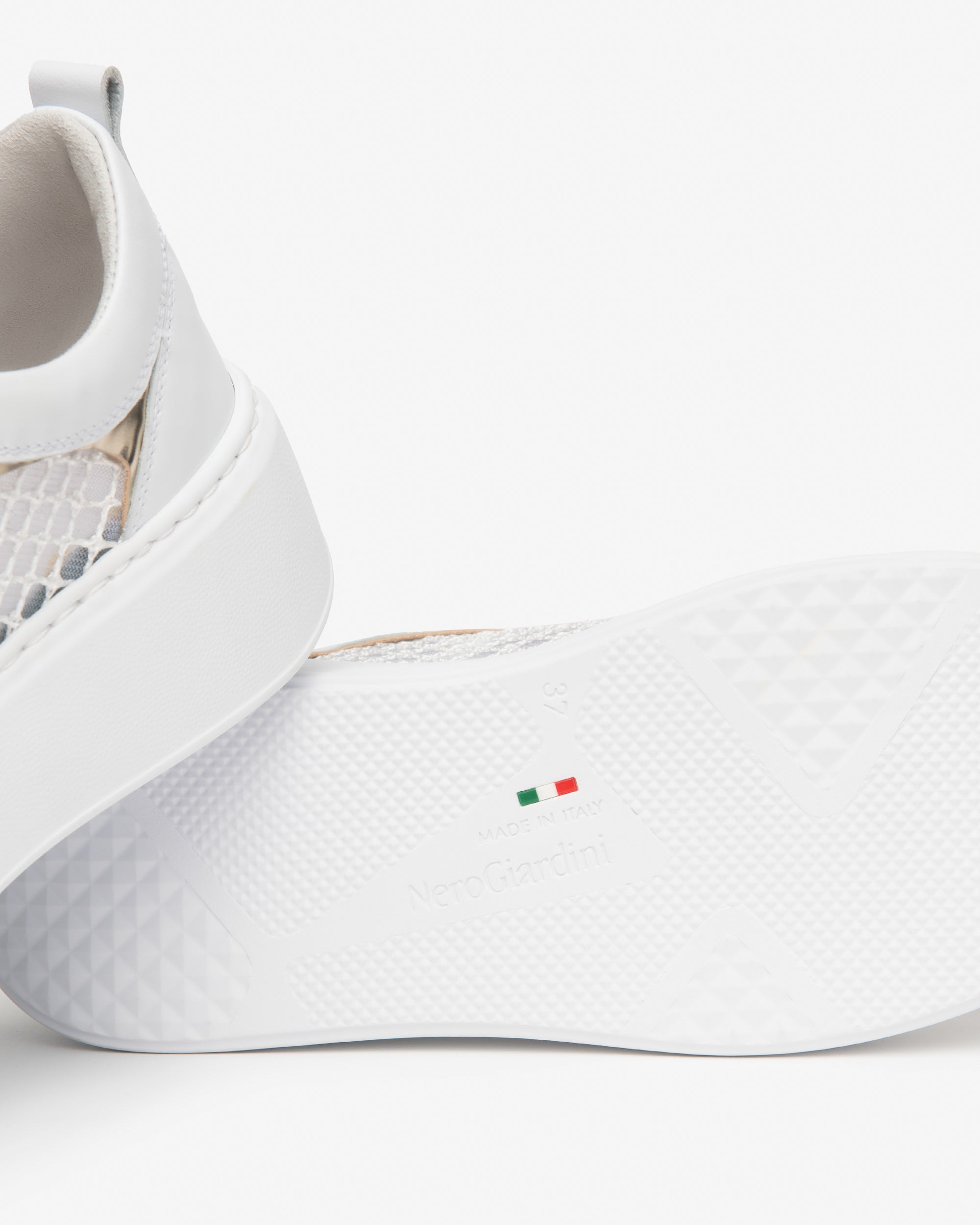 Sneakers Donna in Pelle, Tela e Materiale Tecnico