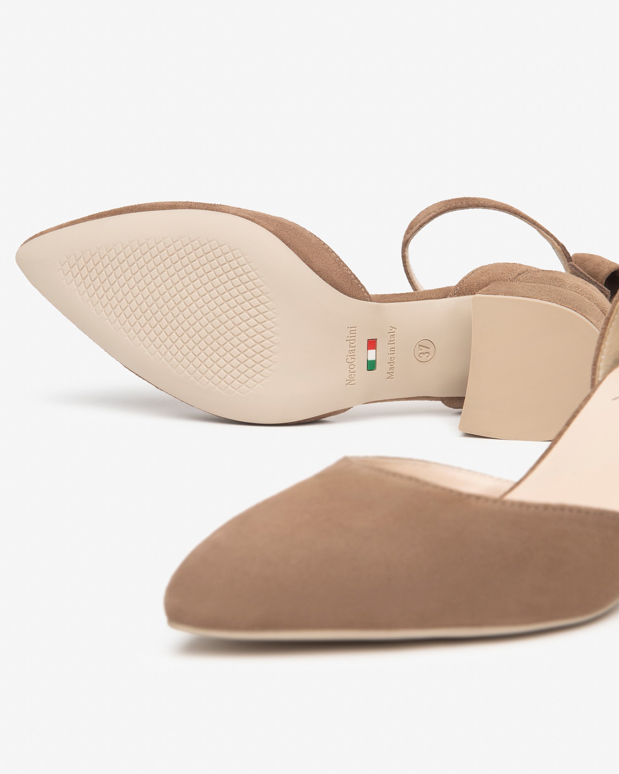 Décolléte Donna in Suede