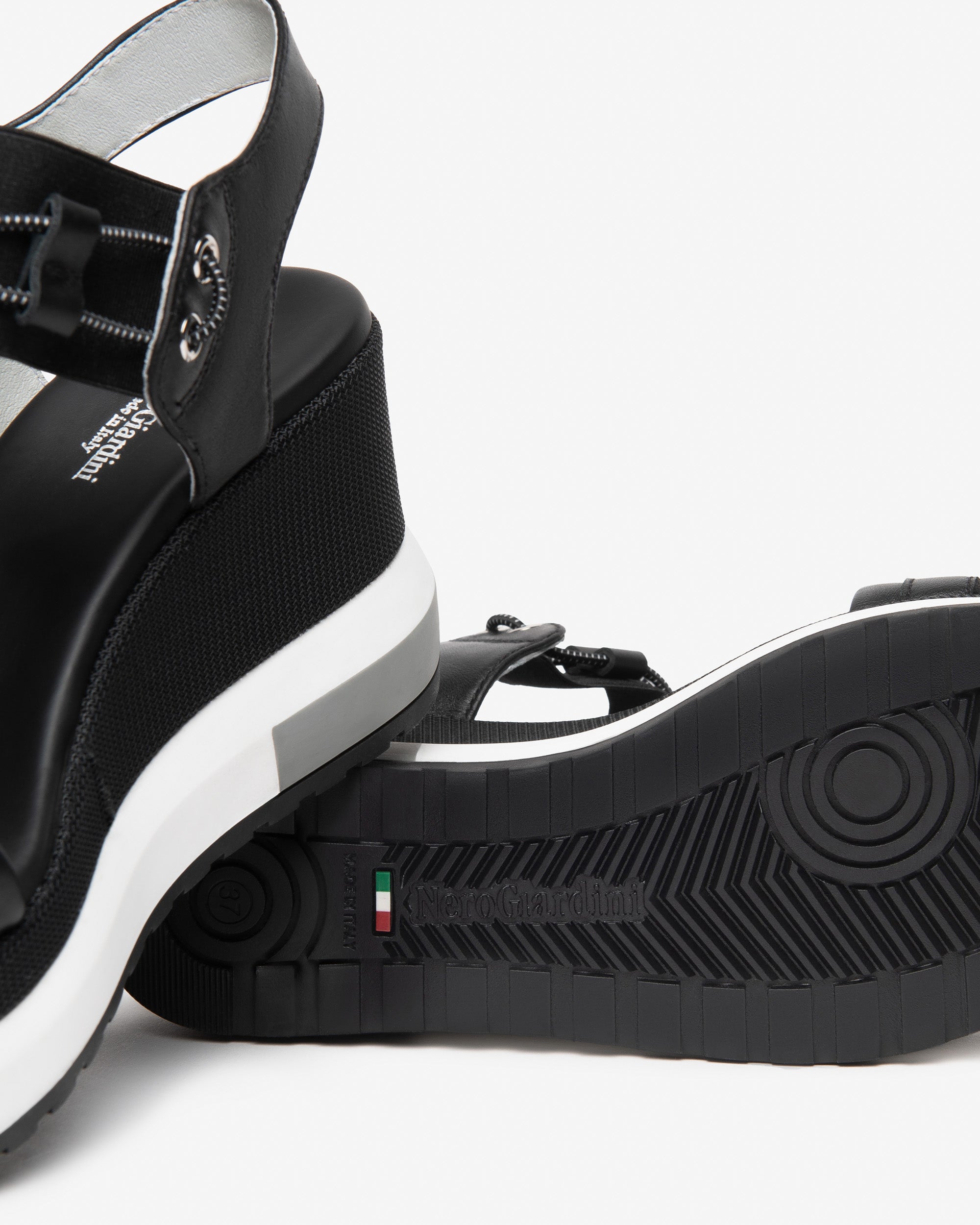 Sandali Donna in Pelle, Tela e Materiale Tecnico