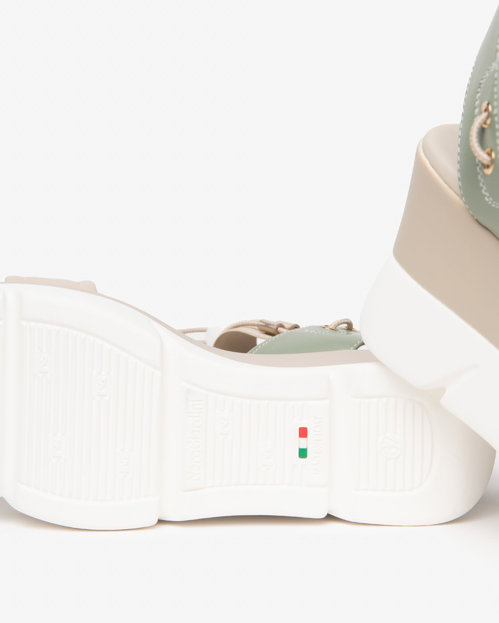 Sandali Donna in Pelle e Materiale Tecnico