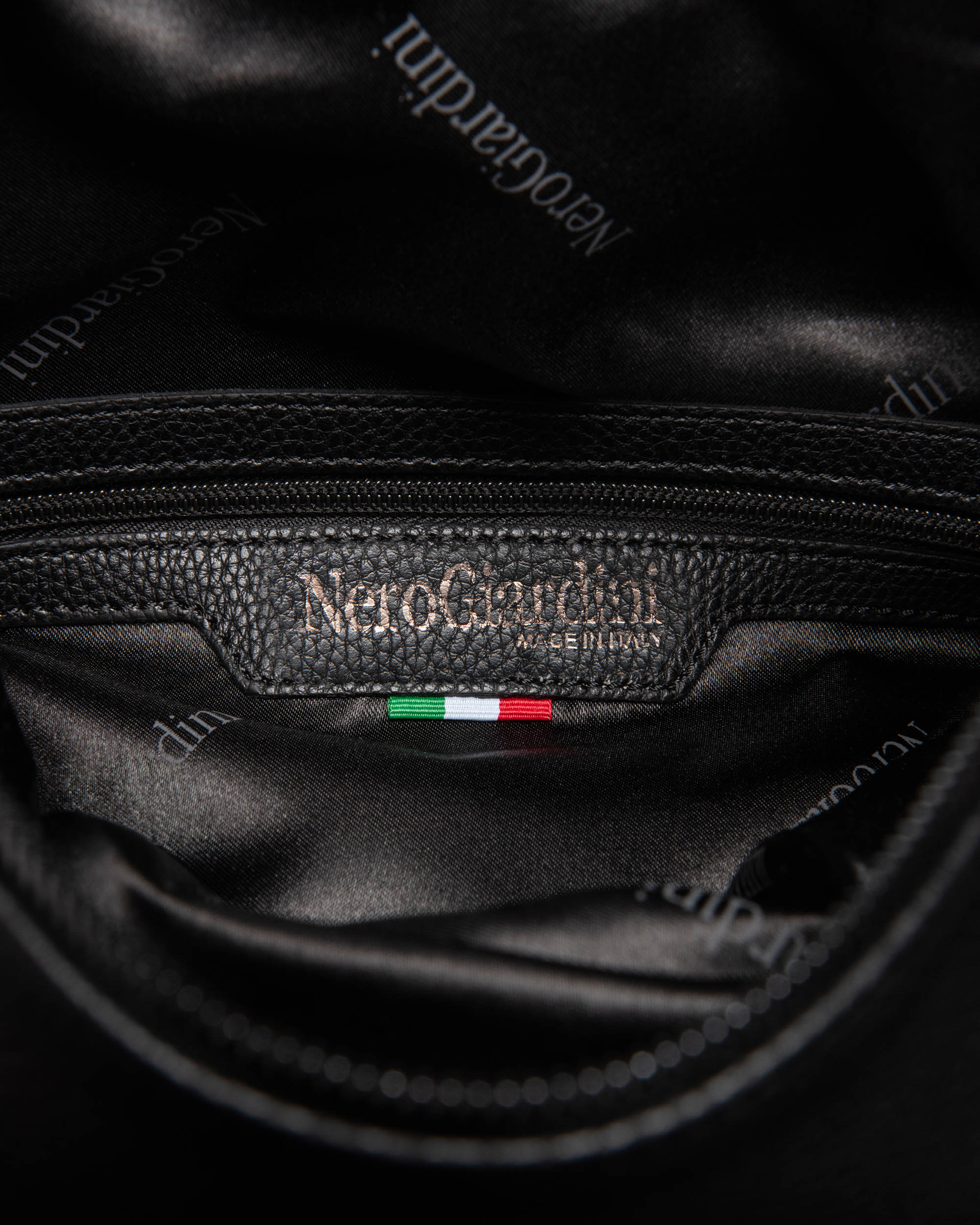 Zaino da Uomo in Materiale Tecnico